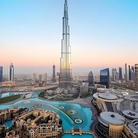 5 Minute Walk To The Fountains! Full Burj Khalifa View! 5-Star Pool & Gym! Apartment Dubai Exterior photo