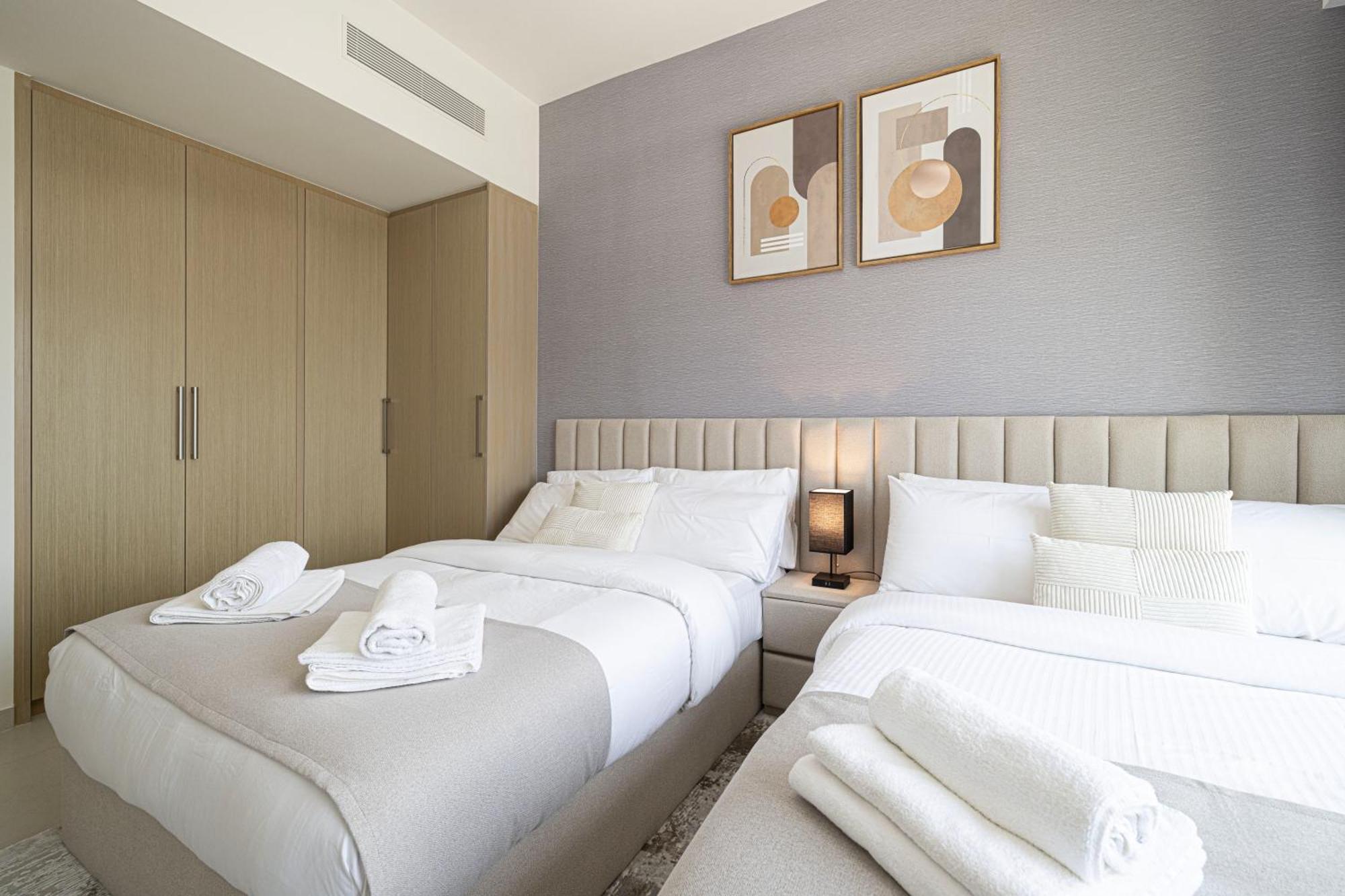 5 Minute Walk To The Fountains! Full Burj Khalifa View! 5-star Pool & Gym! Appartamento Dubai