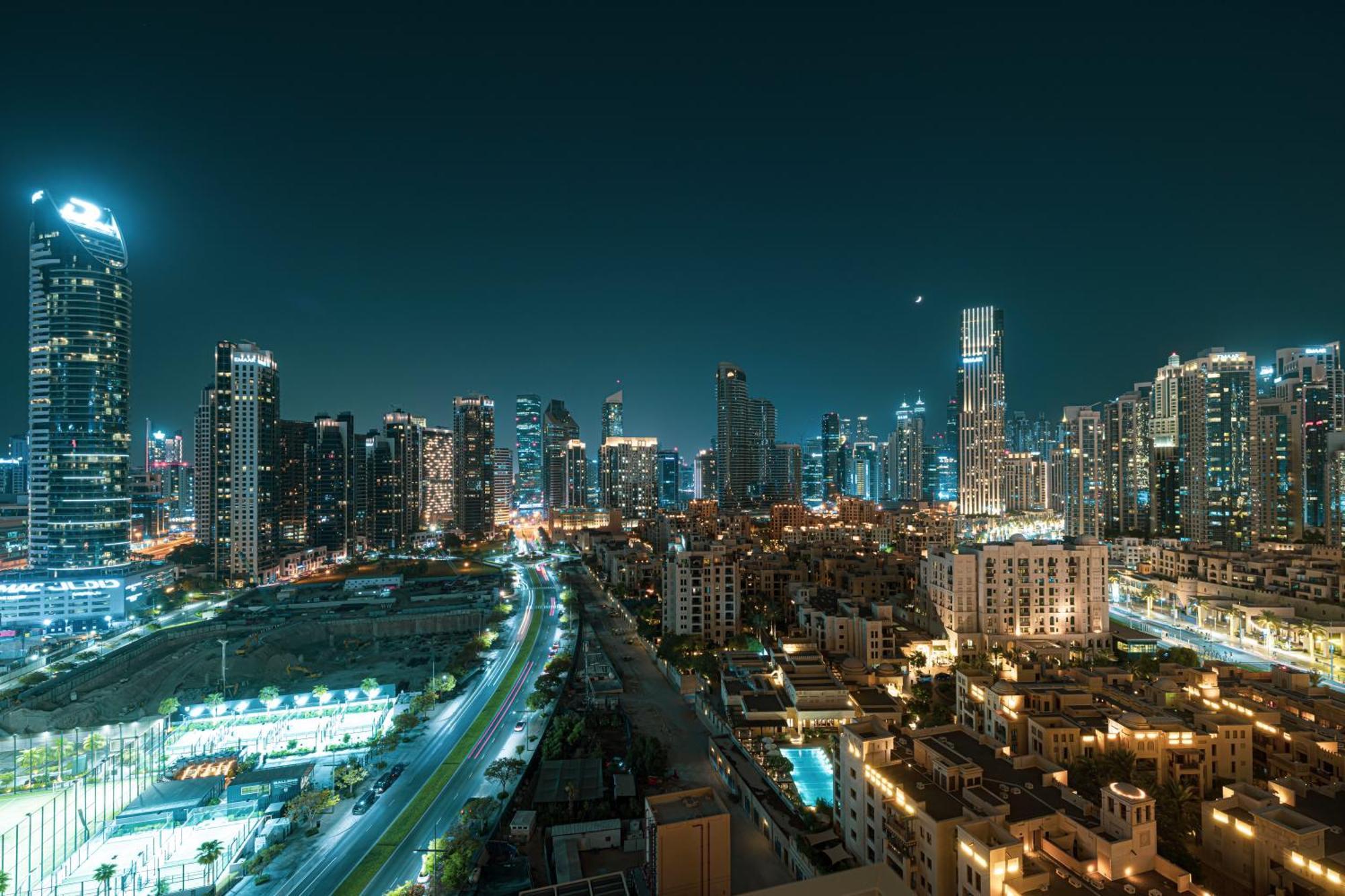 5 Minute Walk To The Fountains! Full Burj Khalifa View! 5-star Pool & Gym! Appartamento Dubai